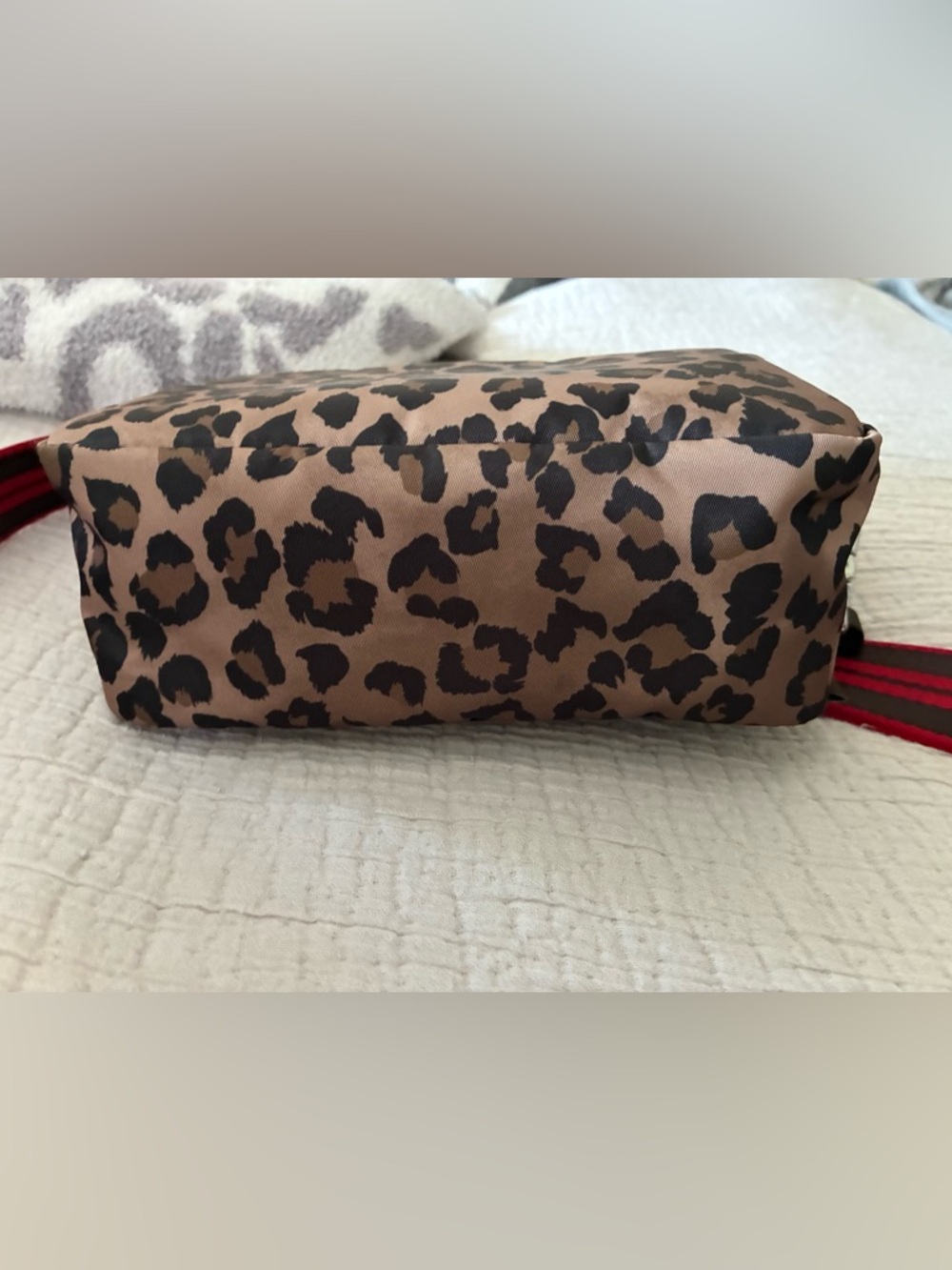 Lululemon Leopard Everywhere Crossbody Bag - Brown & Black- 2L - Picture 10 of 10